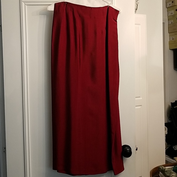 4 piece red outfit - Picture 2 of 8